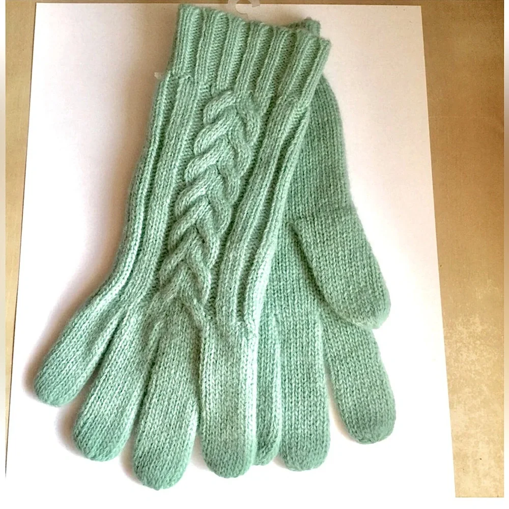 Vintage Cable Knit Gloves